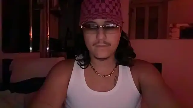 Snapshot of Moise_ntm chatting on 07/06/26, 02:36 Moise ntm online show from 07/06/26, 02:36
