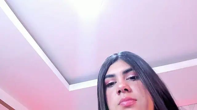 Snapshot of Chloe__fox_ chatting on 07/19/26, 01:04 Chloe fox online show from 07/19/26, 01:04