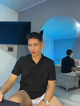 Snapshot of SantiLux_ chatting on 07/11/26, 11:50 SantiLux online show from 07/11/26, 11:50