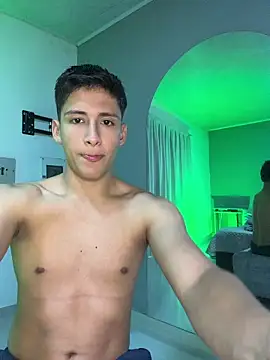 Snapshot of SantiLux_ chatting on 07/16/26, 01:11 SantiLux online show from 07/16/26, 01:11