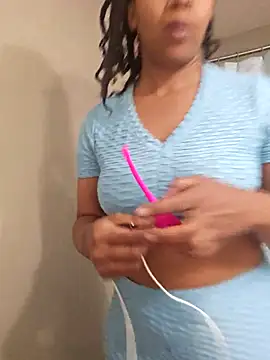 NAOMIdaFreakXXXXX online show from 11/15/25, 10:45