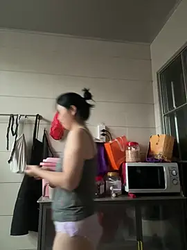 Snapshot of suyabb chatting on 07/18/26, 10:24 suyabb online show from 07/18/26, 10:24