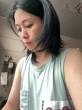 Snapshot of suyabb chatting on 07/19/26, 10:35 suyabb online show from 07/19/26, 10:35