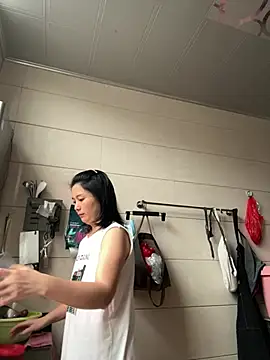 Snapshot of suyabb chatting on 07/20/26, 10:45 suyabb online show from 07/20/26, 10:45