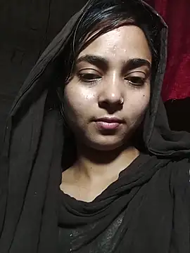 Snapshot of Simran_143 chatting on 06/19/26, 04:11 Simran 143 online show from 06/19/26, 04:11