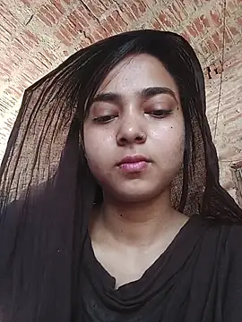 Snapshot of Simran_143 chatting on 06/20/26, 04:15 Simran 143 online show from 06/20/26, 04:15