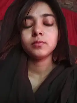 Snapshot of Simran_143 chatting on 06/21/26, 04:48 Simran 143 online show from 06/21/26, 04:48