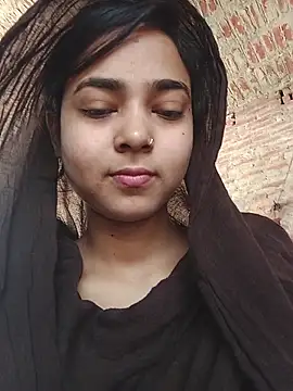 Snapshot of Simran_143 chatting on 06/23/26, 05:38 Simran 143 online show from 06/23/26, 05:38
