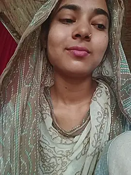 Snapshot of Simran_143 chatting on 07/18/26, 04:38 Simran 143 online show from 07/18/26, 04:38