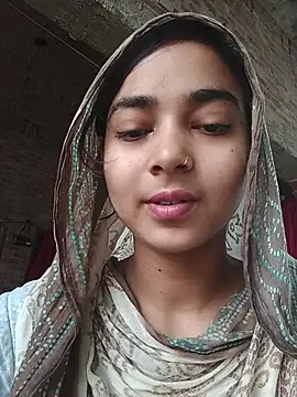 Snapshot of Simran_143 chatting on 07/19/26, 04:49 Simran 143 online show from 07/19/26, 04:49