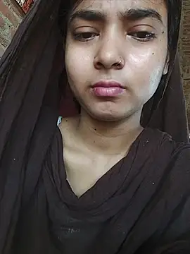 Snapshot of Simran_143 chatting on 07/22/26, 04:59 Simran 143 online show from 07/22/26, 04:59