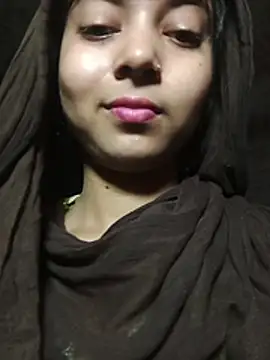 Snapshot of Simran_143 chatting on 07/25/26, 04:59 Simran 143 online show from 07/25/26, 04:59