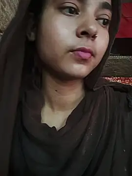 Snapshot of Simran_143 chatting on 07/27/26, 04:41 Simran 143 online show from 07/27/26, 04:41
