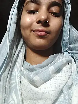 Snapshot of Simran_143 chatting on 07/30/26, 05:23 Simran 143 online show from 07/30/26, 05:23