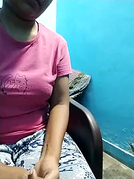 sexy-kanis21 online show from 06/18/26, 09:47