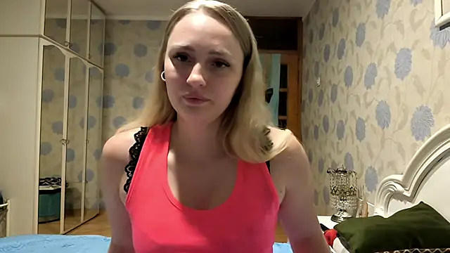 Snapshot of mintchill chatting on 07/28/26, 02:07 mintchill online show from 07/28/26, 02:07