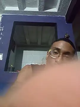 Snapshot of smokepurpxxx chatting on 06/20/26, 02:58 smokepurpxxx online show from 06/20/26, 02:58