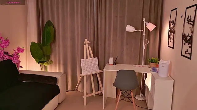 KawaiiFox online show from 07/28/26, 03:21