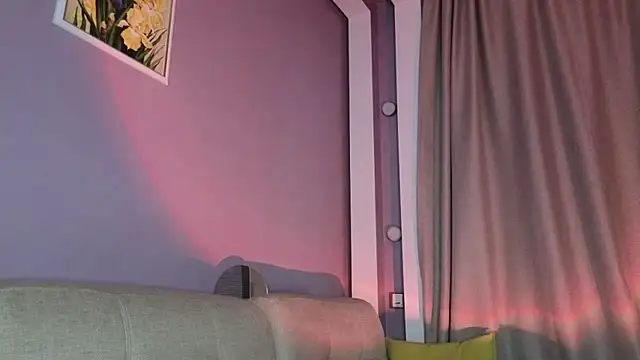 Snapshot of JohnsieNovitske chatting on 07/23/26, 07:12 JohnsieNovitske online show from 07/23/26, 07:12
