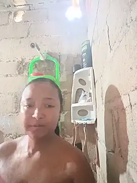 Snapshot of HeLiSa69ebony chatting on 06/20/26, 04:21 HeLiSa69ebony online show from 06/20/26, 04:21