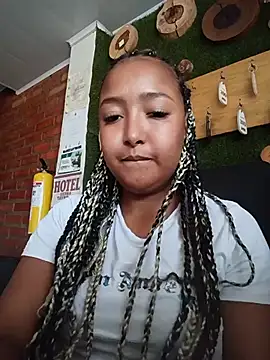 Snapshot of HeLiSa69ebony chatting on 07/17/26, 07:08 HeLiSa69ebony online show from 07/17/26, 07:08