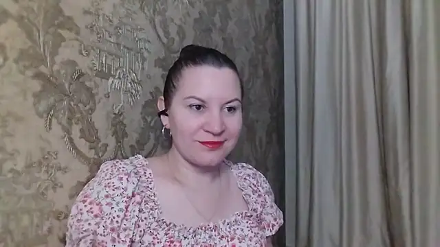 Snapshot of Lauralison chatting on 07/21/26, 09:06 Lauralison online show from 07/21/26, 09:06