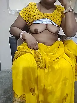Snapshot of Bhabhiannuxxx chatting on 08/06/26, 04:36 Bhabhiannuxxx online show from 08/06/26, 04:36