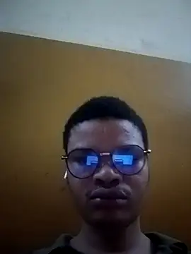 Snapshot of ledegamera chatting on 06/20/26, 01:19 ledegamera online show from 06/20/26, 01:19