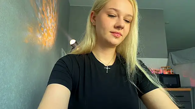 MichelleMargiela online show from 08/02/26, 02:54