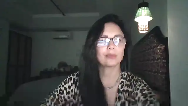 Snapshot of Velymina chatting on 07/07/26, 01:37 Velymina online show from 07/07/26, 01:37