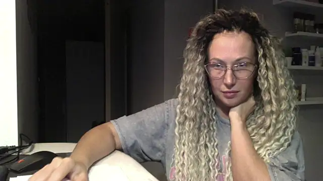 Snapshot of Solenyavo chatting on 06/26/26, 07:51 Solenyavo online show from 06/26/26, 07:51