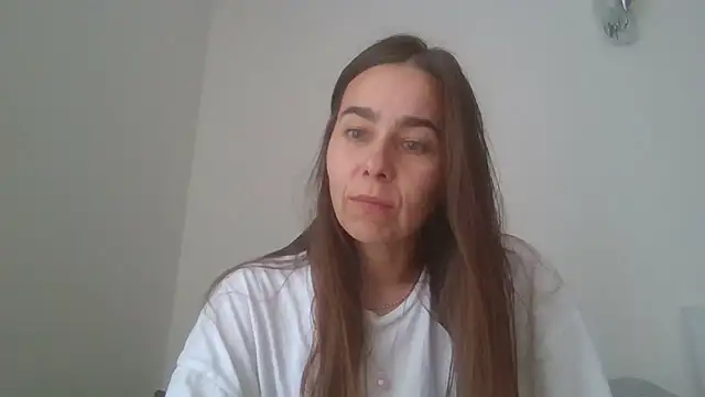 Snapshot of Vanelleda chatting on 06/23/26, 10:46 Vanelleda online show from 06/23/26, 10:46