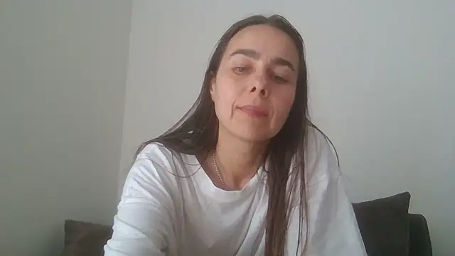Snapshot of Vanelleda chatting on 06/27/26, 12:33 Vanelleda online show from 06/27/26, 12:33