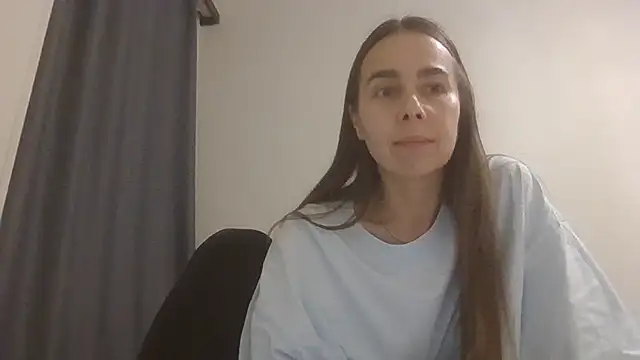 Snapshot of Vanelleda chatting on 07/17/26, 08:14 Vanelleda online show from 07/17/26, 08:14