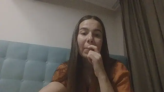 Snapshot of Vanelleda chatting on 07/28/26, 06:31 Vanelleda online show from 07/28/26, 06:31