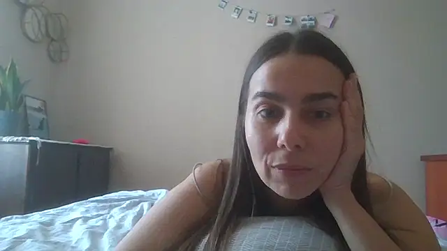 Snapshot of Vanelleda chatting on 08/05/26, 11:02 Vanelleda online show from 08/05/26, 11:02