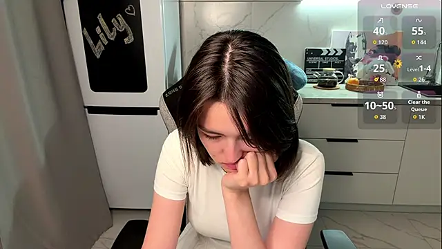 LilyPopss online show from 06/21/26, 06:32