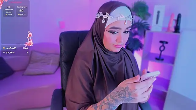 Snapshot of kithanaa chatting on 07/09/26, 11:53 kithanaa online show from 07/09/26, 11:53