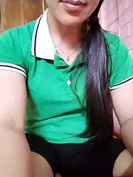 Snapshot of Myy_sexy chatting on 06/21/26, 10:51 Myy sexy online show from 06/21/26, 10:51