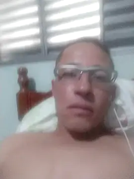 Snapshot of 019danieldias chatting on 07/10/26, 11:46 019danieldias online show from 07/10/26, 11:46