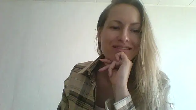 Snapshot of Nimetta chatting on 07/09/26, 11:36 Nimetta online show from 07/09/26, 11:36