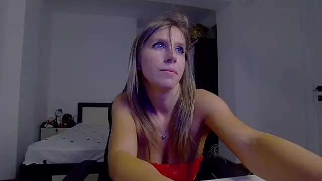 DedeSibel online show from 07/28/26, 04:27