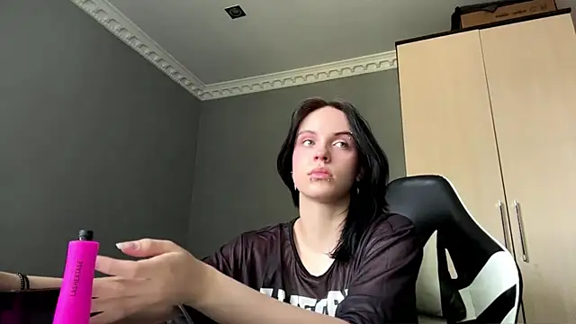 martinienjoyer online show from 07/05/26, 08:43