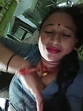 Snapshot of Sonakshi_sinha143 chatting on 08/03/26, 03:49 Sonakshi sinha143 online show from 08/03/26, 03:49