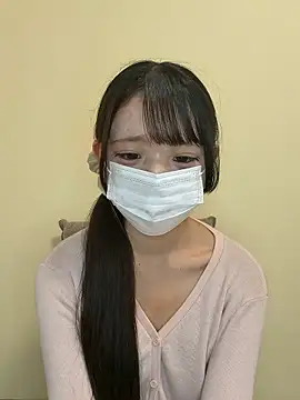 Snapshot of risa_____ chatting on 06/29/26, 10:15 risa online show from 06/29/26, 10:15