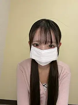 Snapshot of risa_____ chatting on 07/10/26, 01:47 risa online show from 07/10/26, 01:47