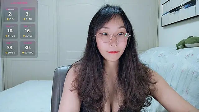 Snapshot of Decler-1 chatting on 07/05/26, 12:45 Decler-1 online show from 07/05/26, 12:45