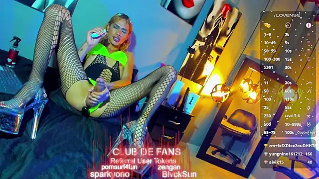 love amor  online show from 01/28/25, 05:22