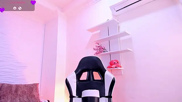AylinLove  online show from 08/03/26, 11:26