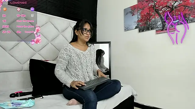 azul moonn online show from 07/11/26, 04:15